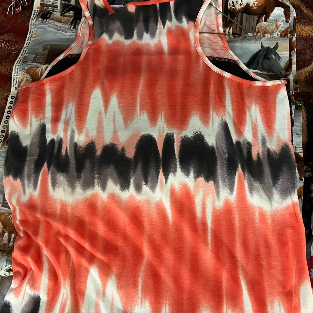Top - Picture 4 of 4